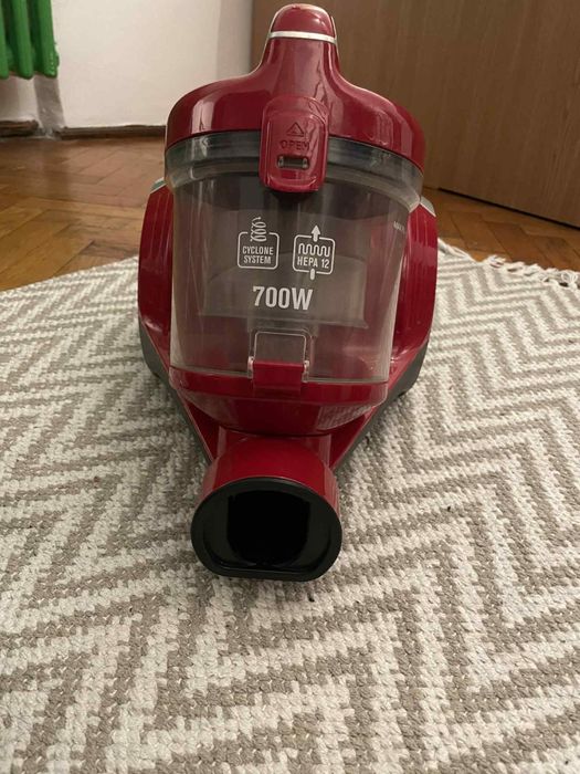 Aspirator fara sac Heinner HCV-MC700RD, 700 W, Hepa 12