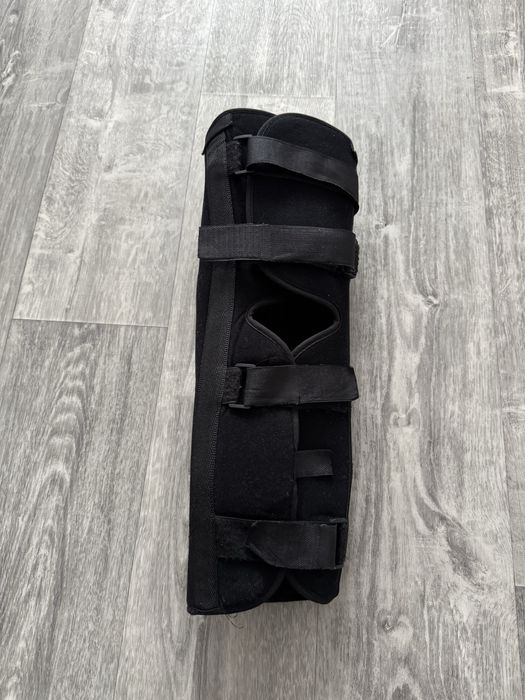 Продам тутор коленный и костыль