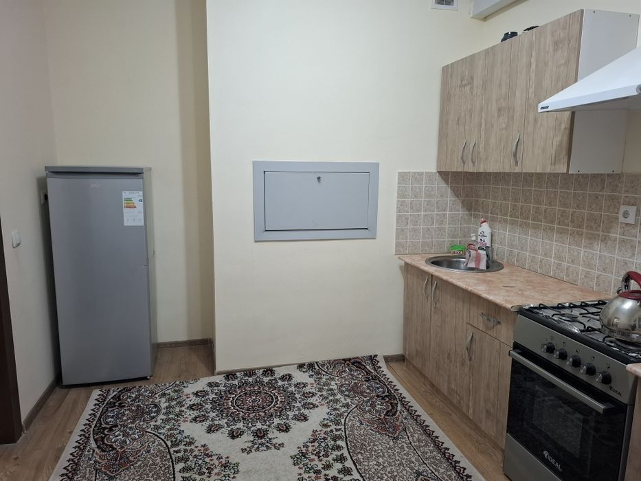 Qorasuv 1 da, 3 xonali kvartira ijaraga beriladi