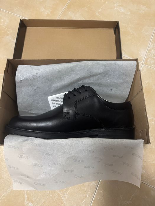 Мъжки елегантни кожени обувки KRISTIAN – чисто нови, черни, удобни