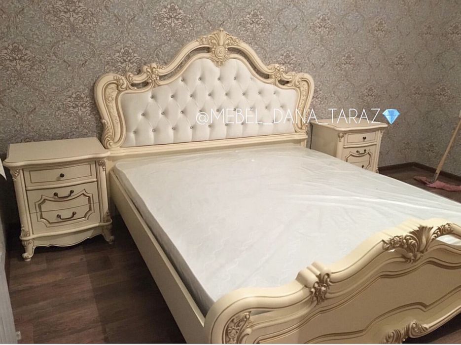 Продам спальный гарнитур в отличном состоянии,как новый.