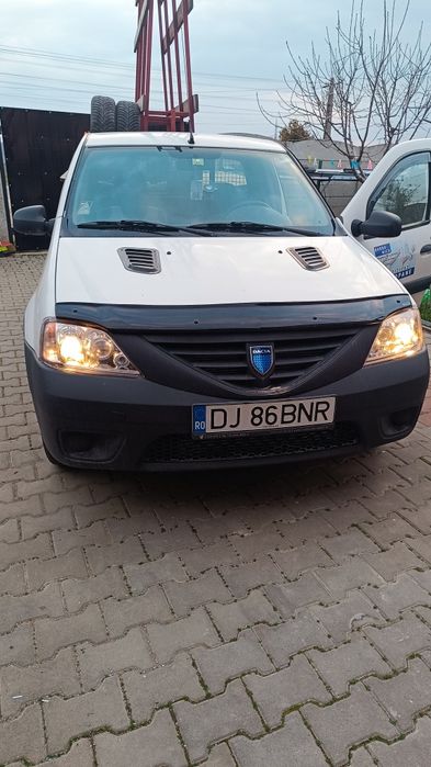 Vând Logan pikup 1.5 2009!!