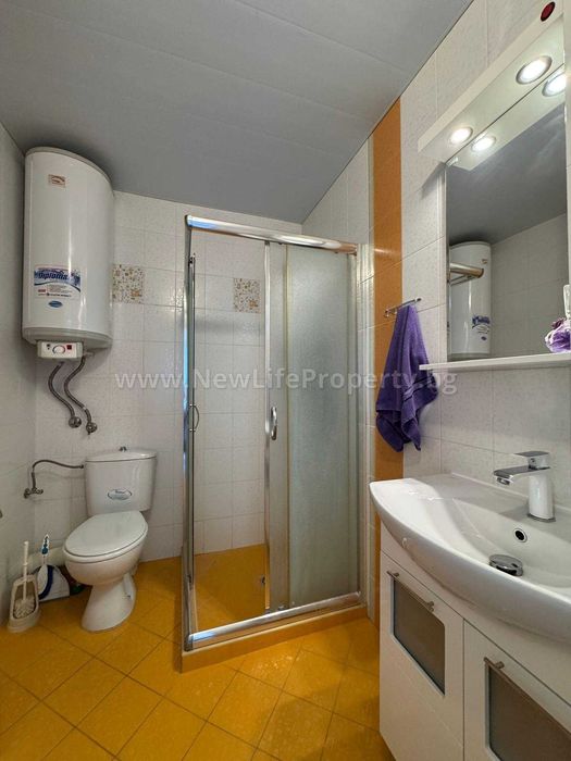 Двуетажен таунхаус в с. Кошарица, обл. Бургас