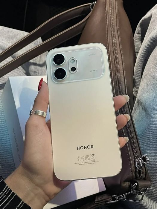 HONOR 600 8/256 GB sotiladi