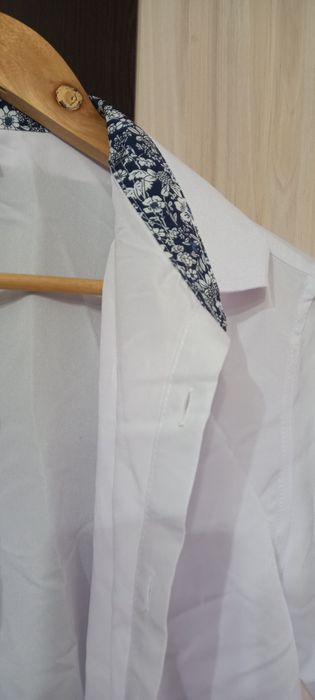 Cămașă de bărbați.