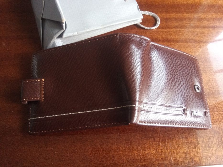 Кожено портмоне кафяво