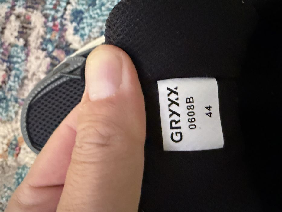Adidasi Gryxx 44, noi
