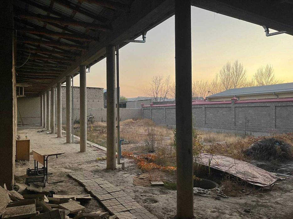 6 хонали, 9,5 сотикдан иборат булган ховли сотилади.