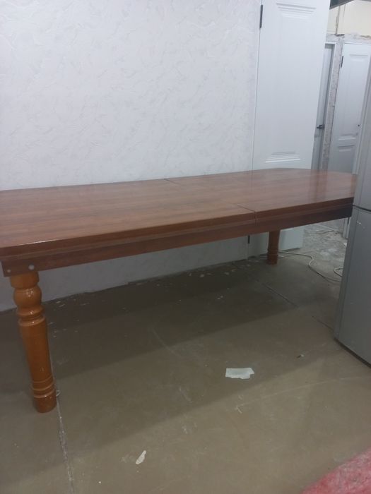 Мебель гостевой стол