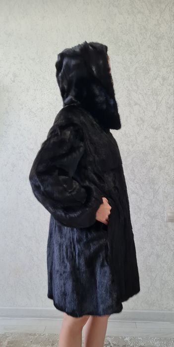 Продам норковую шубу