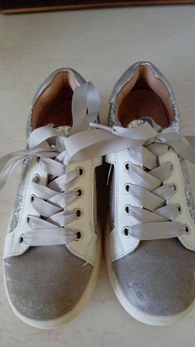 обукви за момиче марка Майорал