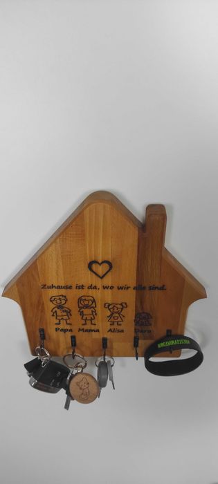 Закачалка за ключове от дърво