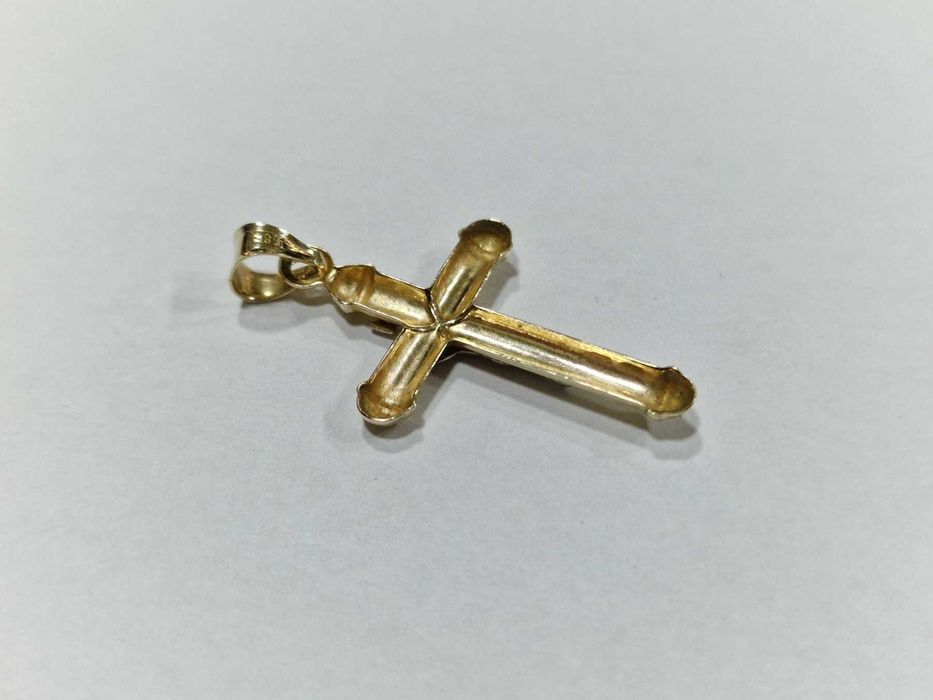 Висулка златен кръст 14К 585 / 1,10 гр.