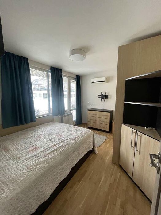 Дава се под наем Тристаен апартамент в София, Мусагеница - 110 кв.м за 897.6 € - Снимка #2