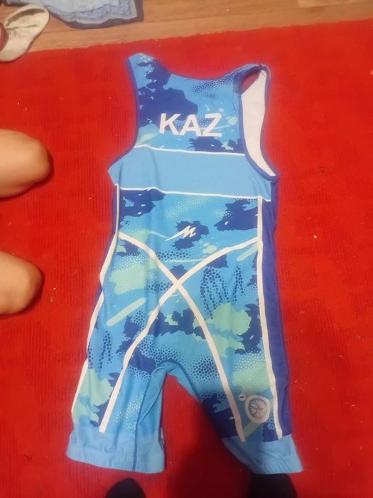 Срочно.  Продаем