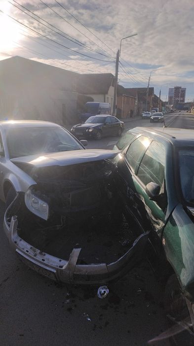 Vănd passat pentru piese