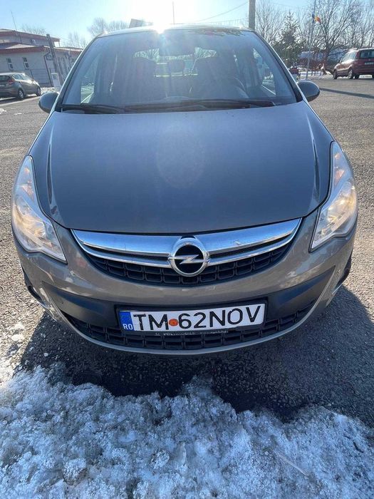 Opel Corsa D Active 2013 – 116.830 km reali, 2 seturi roți vara-iarna