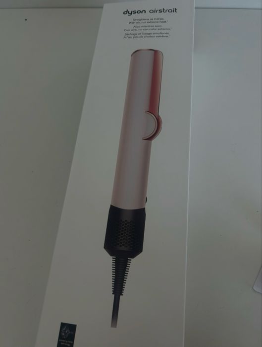Dyson airstraight