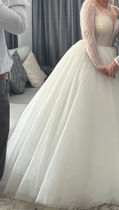 Vând rochie de mireasă