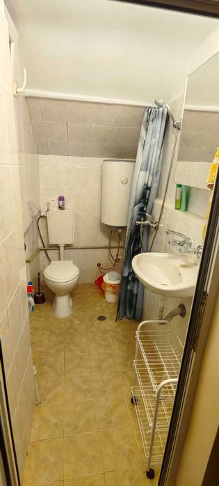 Дава се под наем Етаж от къща в Варна, Аспарухово - 40 кв.м за 359.04 € - Снимка #4