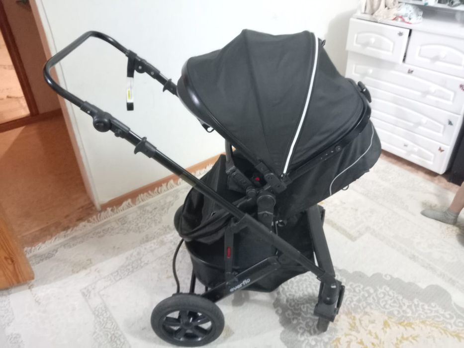 Продам коляску Everflo
