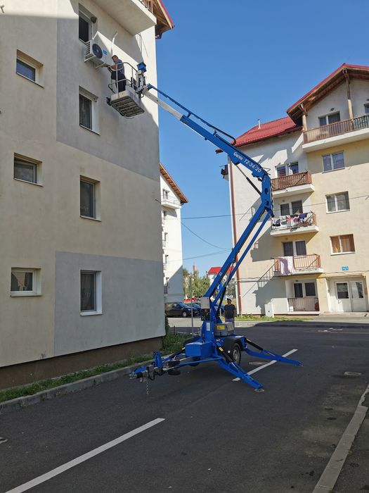 închiriez nacelă foarfecă, nacelă articulată 4x4 și nacelă tractabilă