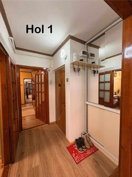 Vand apartament cu 3 camere etaj3/4