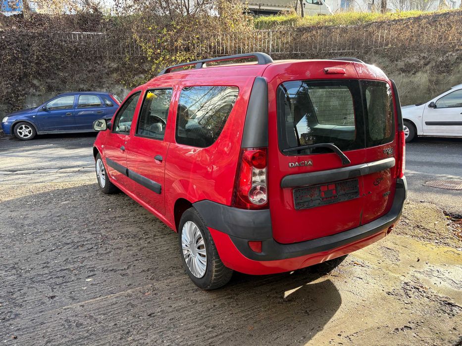 Dacia Logan MCV 1,6 mpi. Clima. Laureate