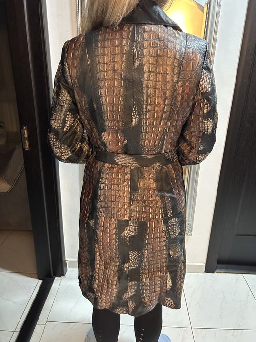 Vand haina piele dama model deosebit