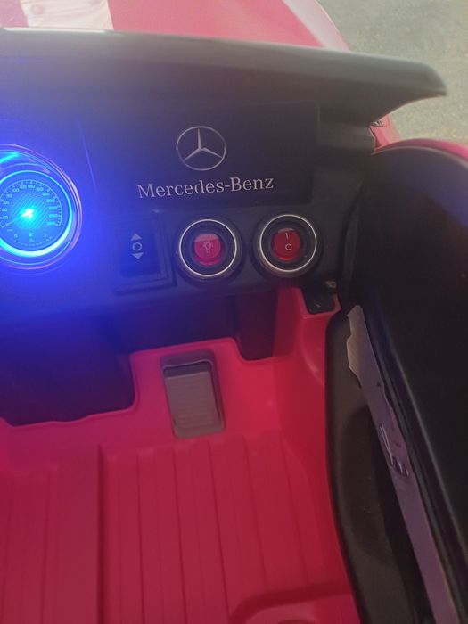 Mașină electrică cu telecomanda