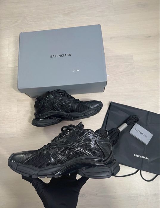 Balenciaga Runner