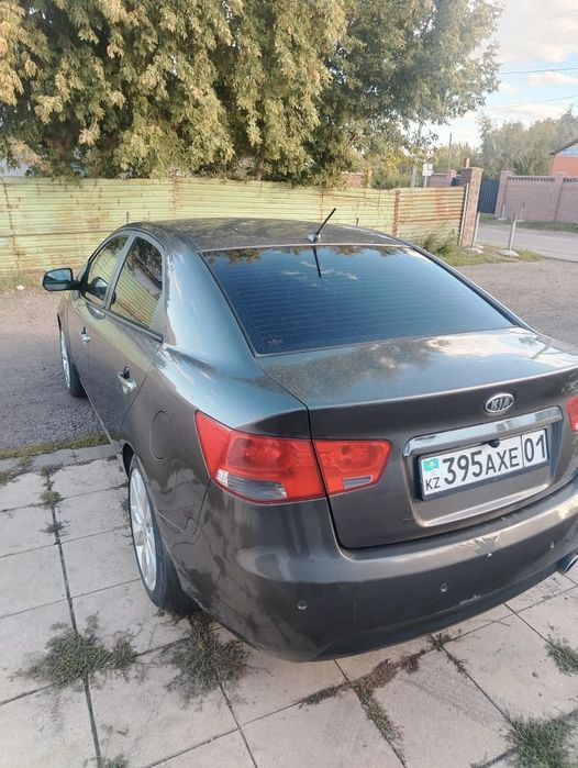 Kia Cerato 2010 2 поколение