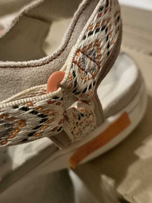 Sandale Clarks Amanda Step – noi – piele întoarsă – mărimea 40 – foarte comode