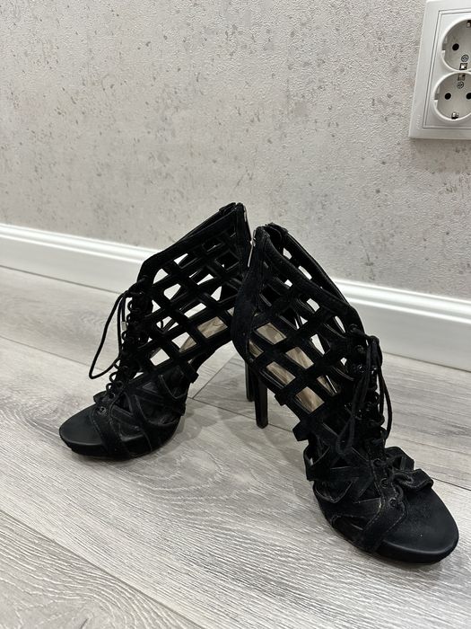 Продам женскую обувь