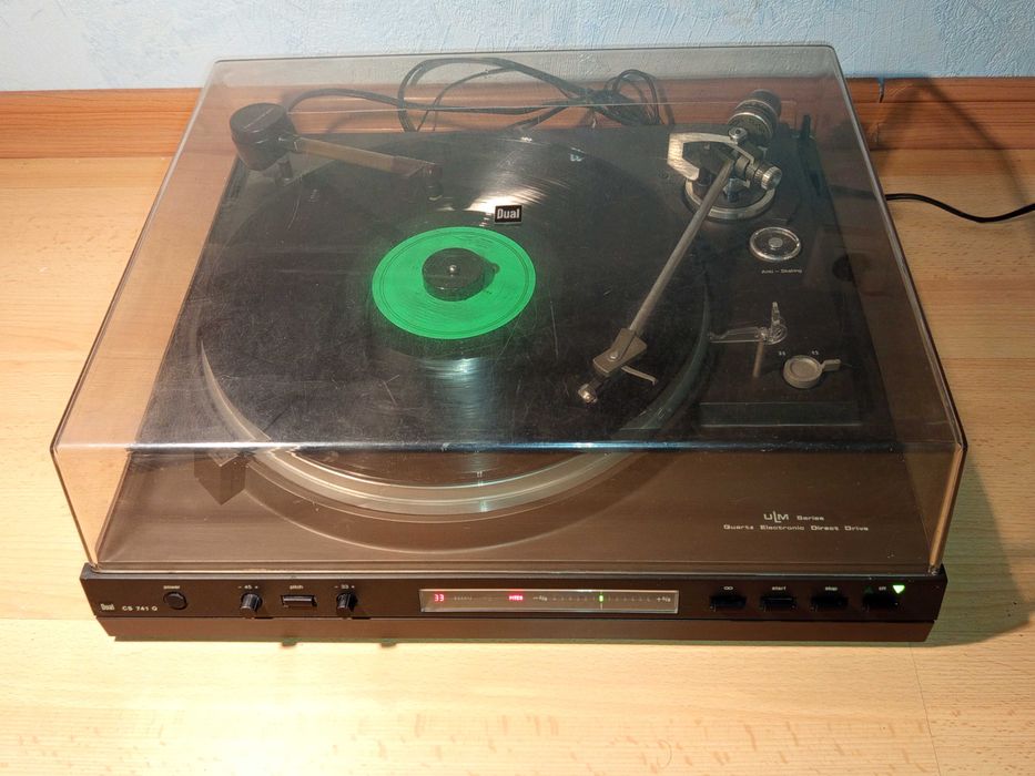 Колекционерски грамофон Dual CS741Q