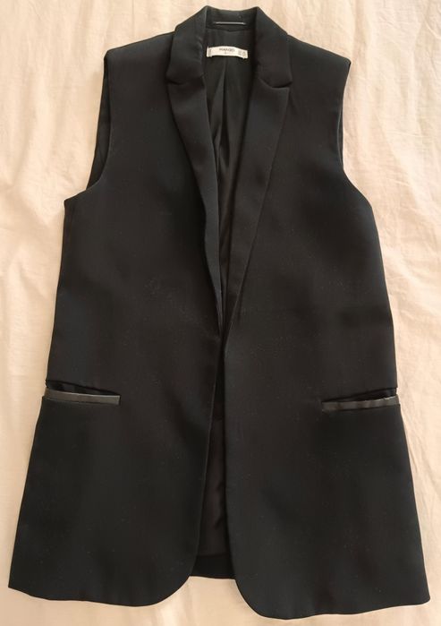 Продам женскую одежду.