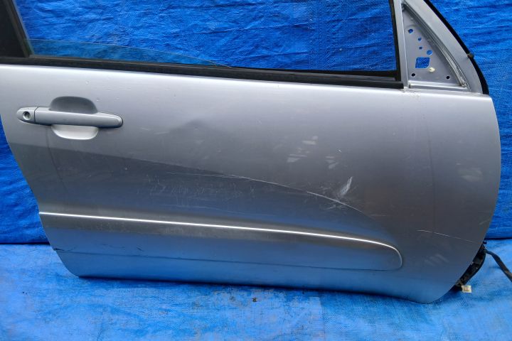Usa / Portiera fata dreapta Toyota RAV4 a 2-a generatie