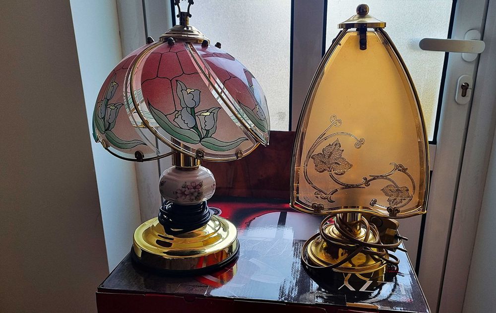 veioze pereche alama cu abajur sticla