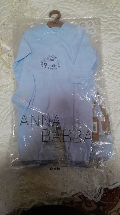 Chaqaloqlar uchun body va paypoqchalar