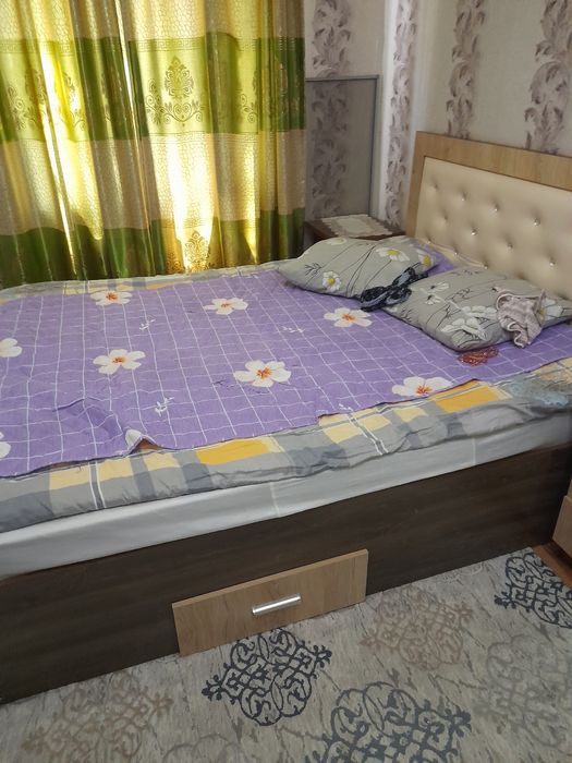 Спальный гарнитур почти новый