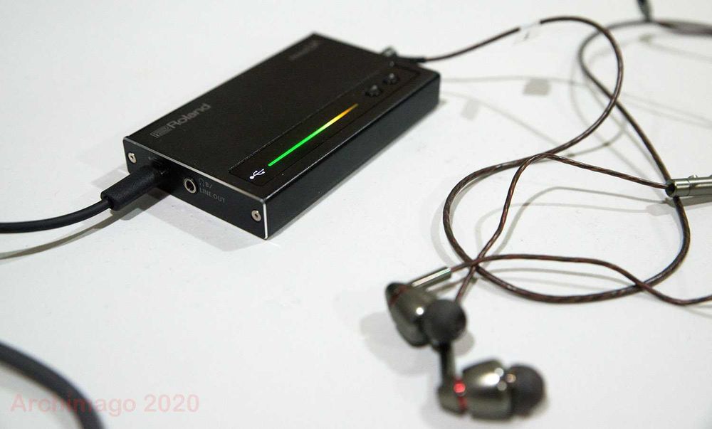 USB аудио интерфейс  Roland Mobile UA / UA-M10