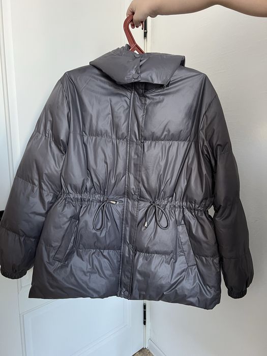 Продам куртку на весну осень