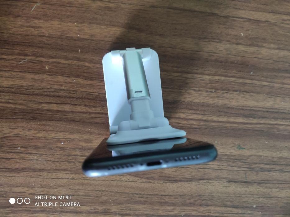 Продам айфон 11 128гб