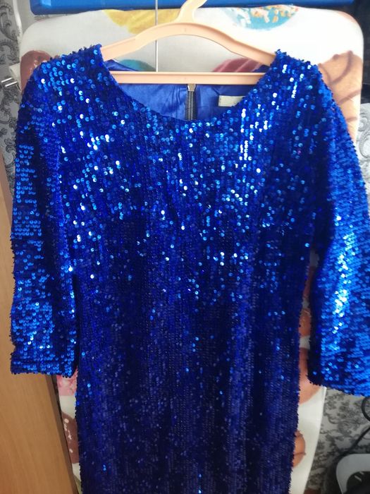 Продам за 5000 2 платья