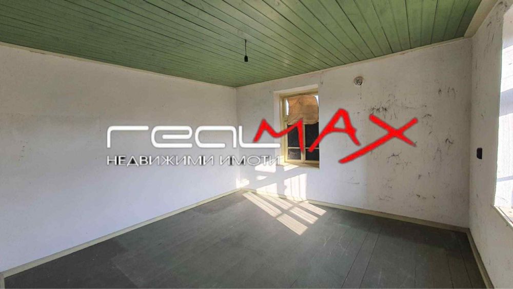 Продава къща в с. Розово, общ. Казанлък