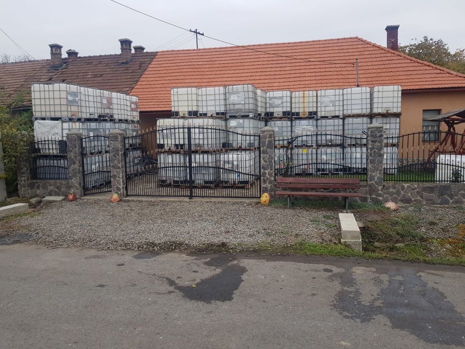 Butoi 1000 litri    bazin   Ibc 1000 l fosa  cub 1000 litri