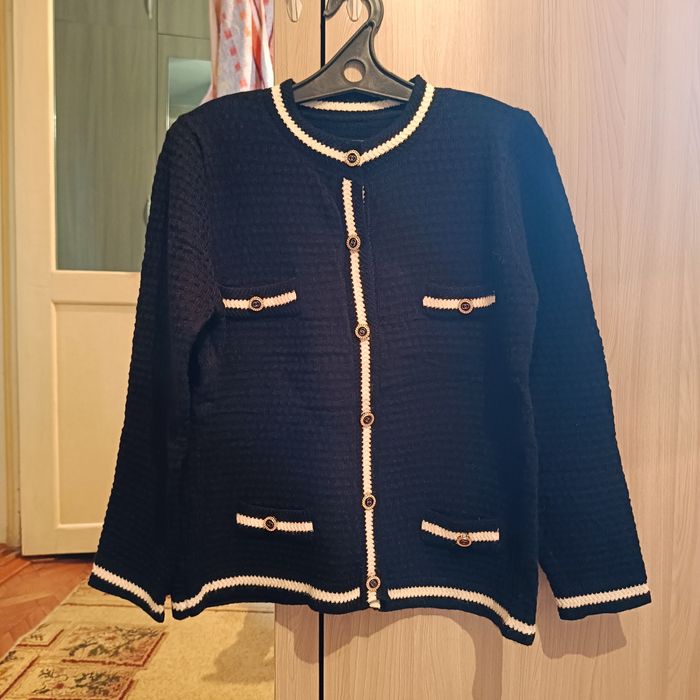 Продам новый кардиган свитер