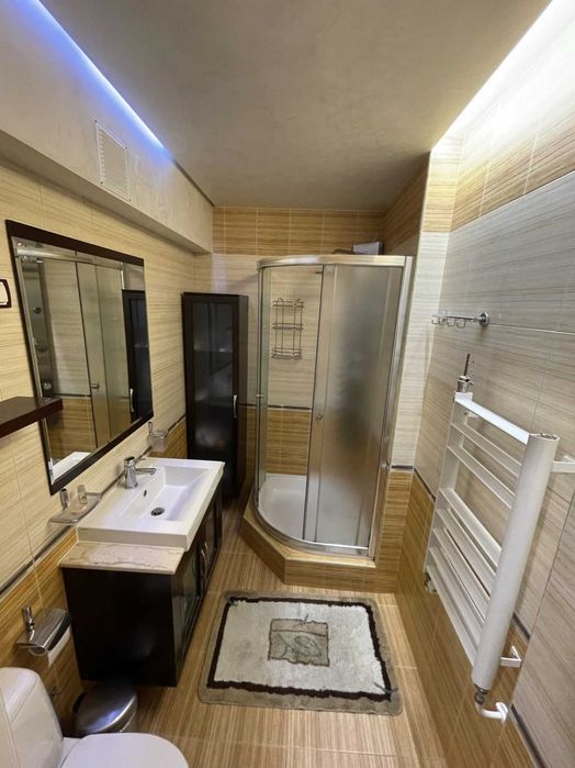 Продава се Тристаен апартамент в Пловдив, Каменица 1 - 89 кв.м за 1009 €/кв.м - Снимка #12