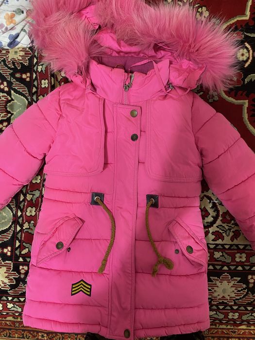 Продам детские куртки