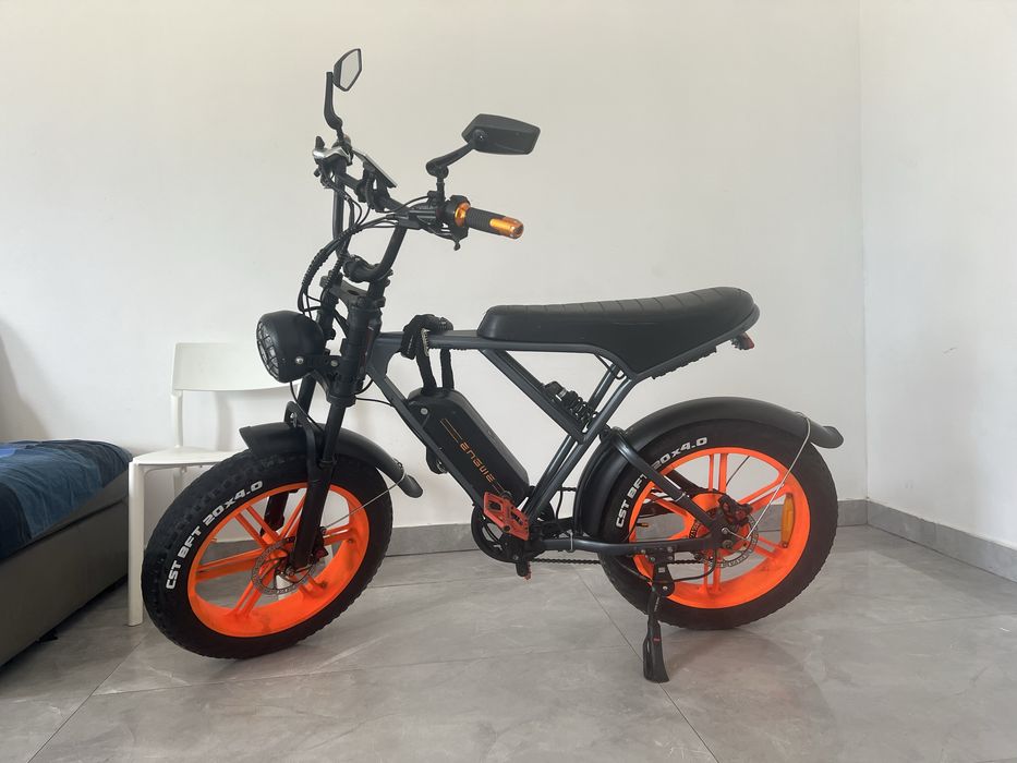 De vanzare bicicleta electrica